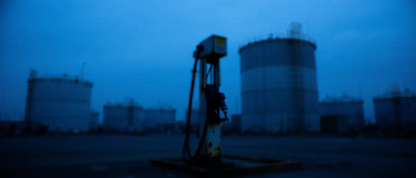 Топливный занавес: Россия продлевает экспортные ограничения на нефтепродукты до 2027 года