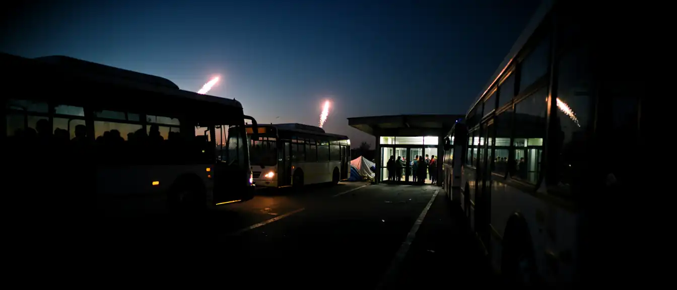 Новороссийск под прицелом: транспорт парализован, а в жилых кварталах развернуты пункты помощи
