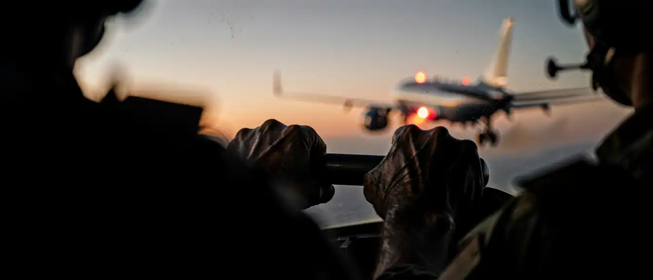 Драматическая посадка самолета flydubai в Саудовской Аравии: Дональд Трамп описал героический поступок пассажира