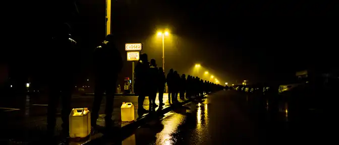 Топливный маневр Кубани: как власти Краснодарского края пытаются обуздать ажиотаж на заправках