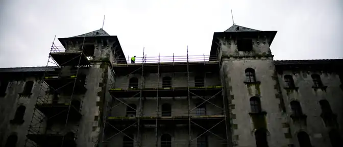 Новая жизнь легендарных тюремных стен: в Петербурге стартовало масштабное обновление территории «Крестов