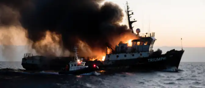 Пожар на камчатском судне «Триумф» произошел во время подготовки экипажа к ремонтным работам