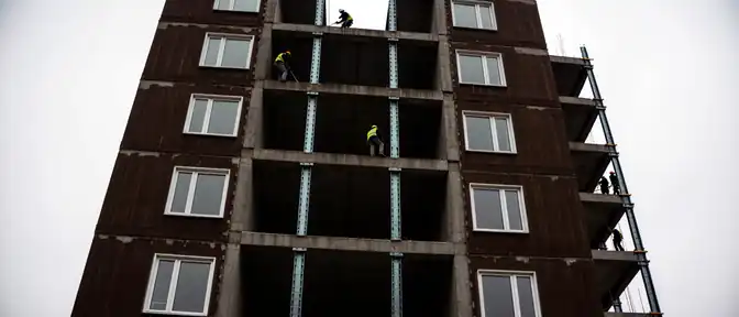 В Тимирязевском районе возводят новый жилой дом для участников программы реновации