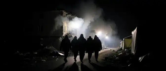 Жителей атакованного беспилотником дома в Нижнекамске перевезли в безопасное место